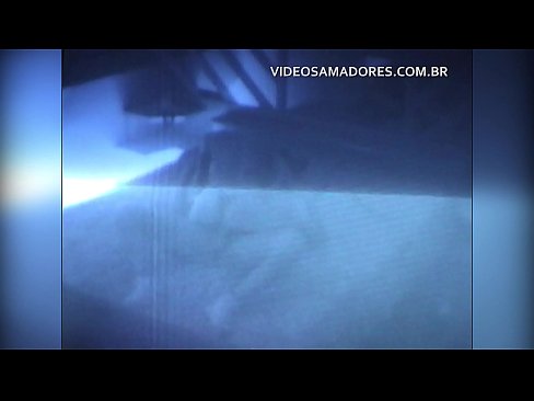 ❤️ O marido filma a mulher a foder o vizinho e descobre que ele é um cornudo ❤️❌ Porno em nós ❤